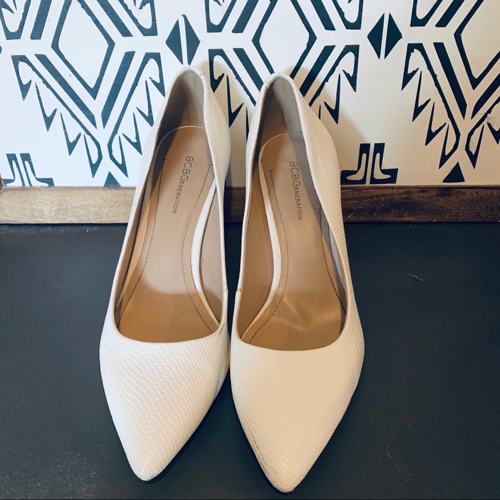 BCBGeneration white heels